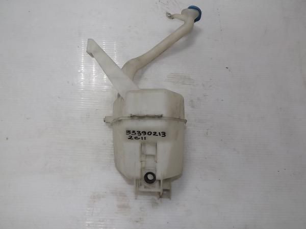 Бачок омывателя NISSAN BLUEBIRD KG11 (Контрактный) 33390213