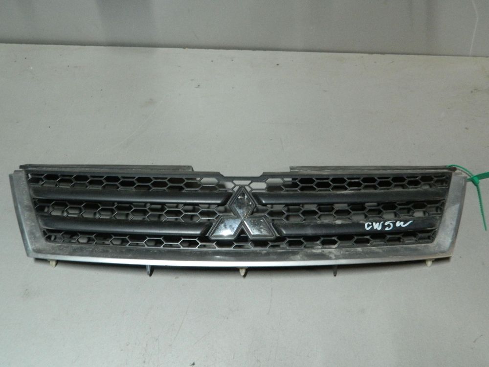 Решетка радиатора MITSUBISHI OUTLANDER CW5W (Контрактный) 81540803
