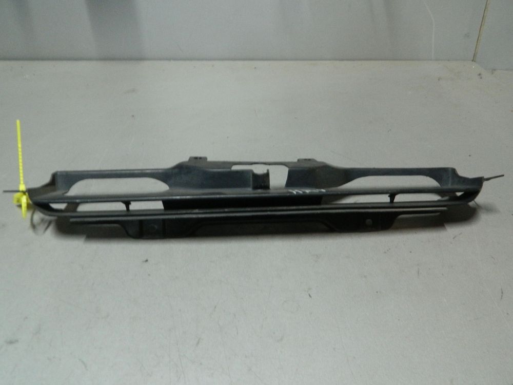 Накладка замка капота HONDA HR-V GH1 (Контрактный) 79773043