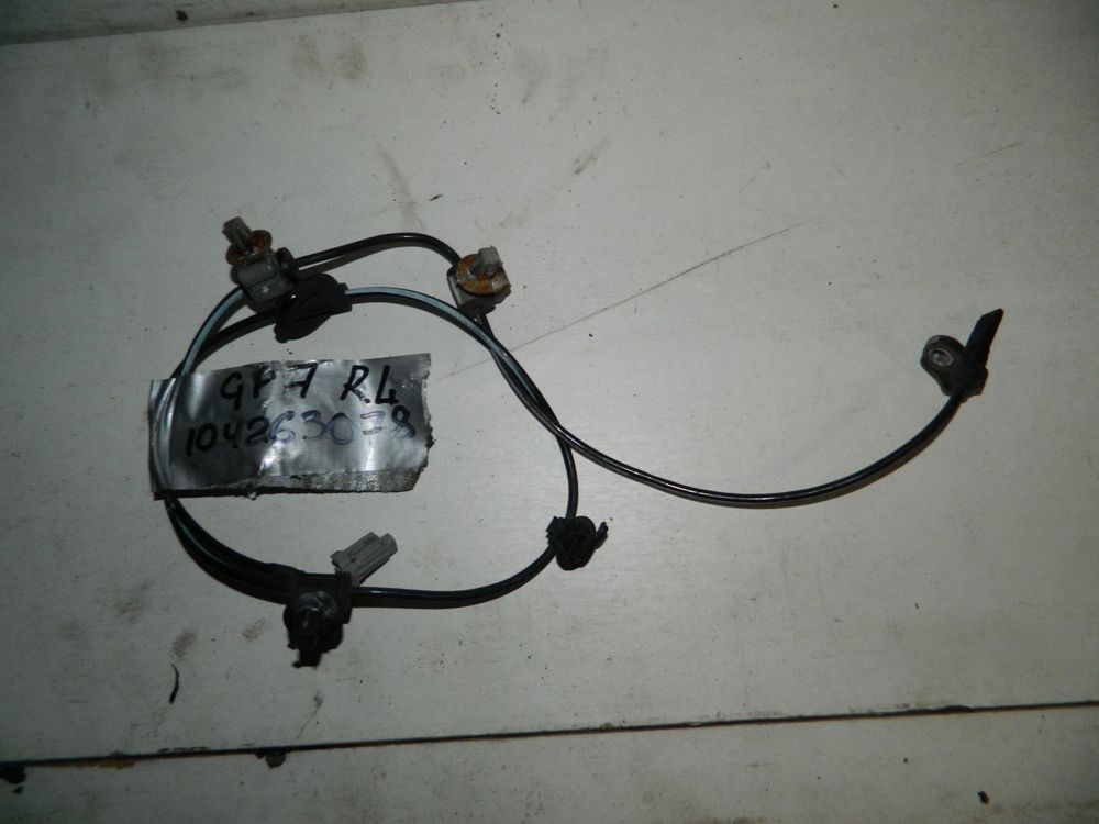 Датчик ABS SUBARU XV GP7 Зад Лев (Контрактный) 104263078