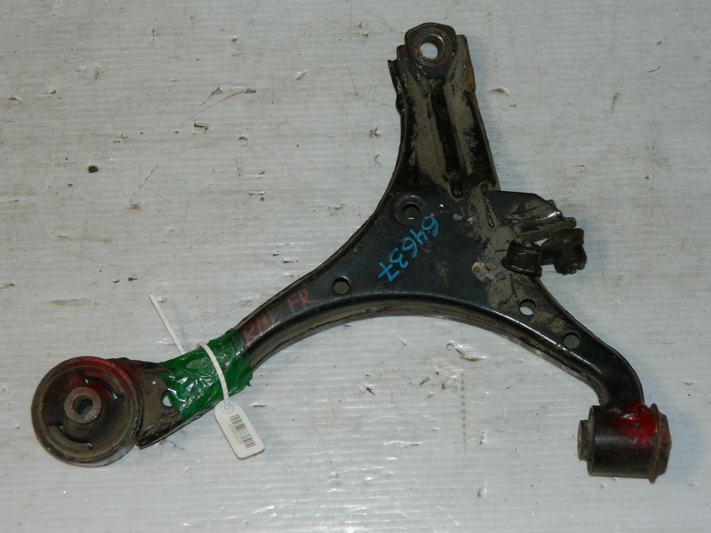 Рычаг подвески HONDA CR-V RD5 Перед Прав (Контрактный) 45993635