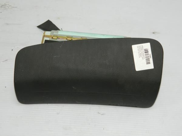 Подушка безопасности пассажира SUBARU Legacy BH5 EJ202 (Контрактный)