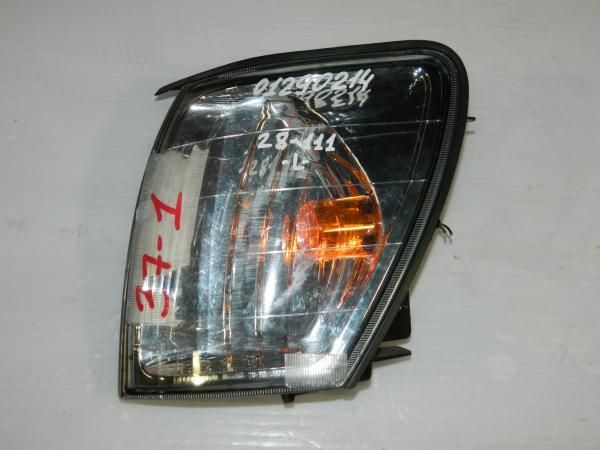 Габарит TOYOTA NOAH SR40 Перед Лев 28-111 (Контрактный)