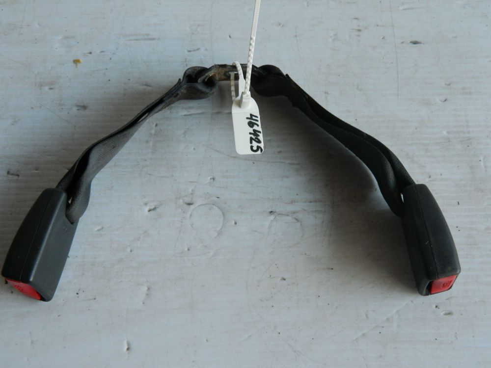 Замок ремня безопасности TOYOTA 7348013110C0 TOYOTA COROLLA ZZE120 4ZZFE Зад (Б/У)
