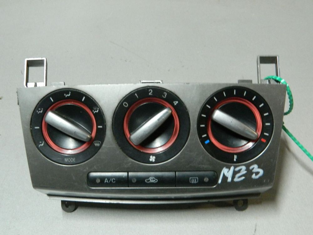 Блок управления климат-контролем MAZDA 3 BK (Контрактный) 81540558