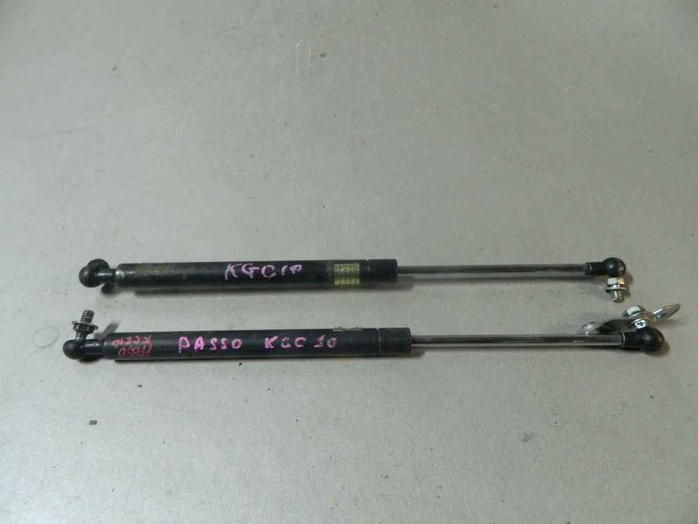 Амортизатор багажника TOYOTA PASSO KGC10 (Контрактный) 81532227