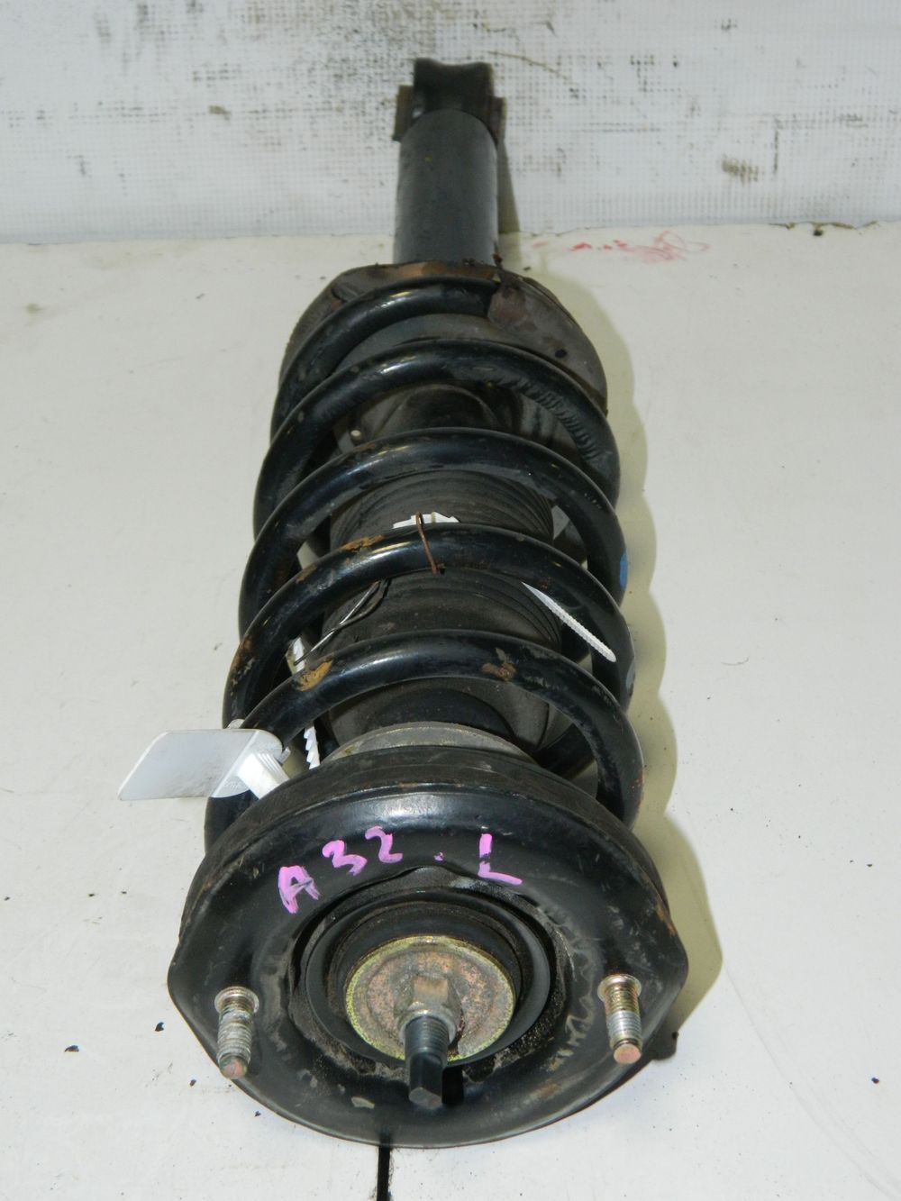 Стойка подвески NISSAN CEFIRO A32 Зад (Кoнтрактный) 45976691