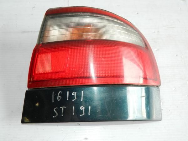 Фонарь TOYOTA CORONA ST191 Зад Прав(Контрактный)