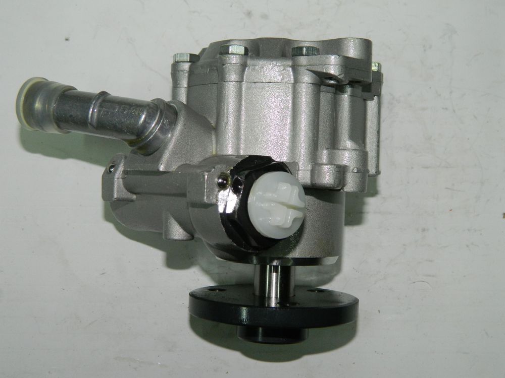 Насос ГУР GENERAL PARTS 32413428010 BMW 5-Series E60 / BMW 1-Series E81