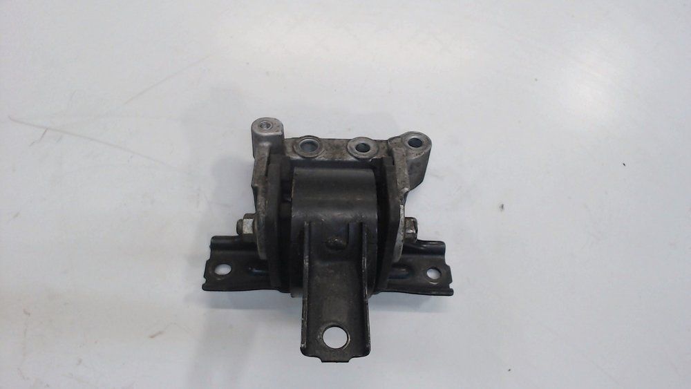 Подушка двигателя MITSUBISHI MN184344