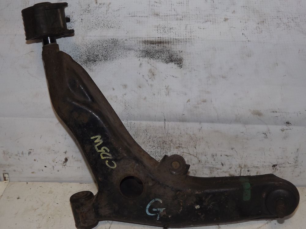 Рычаг подвески MITSUBISHI LIBERO CD5W Перед Лев (Контрактный) 45993084