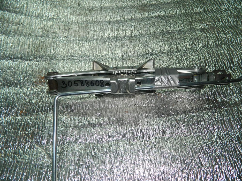 Домкрат HONDA (Контрактный) 30588608