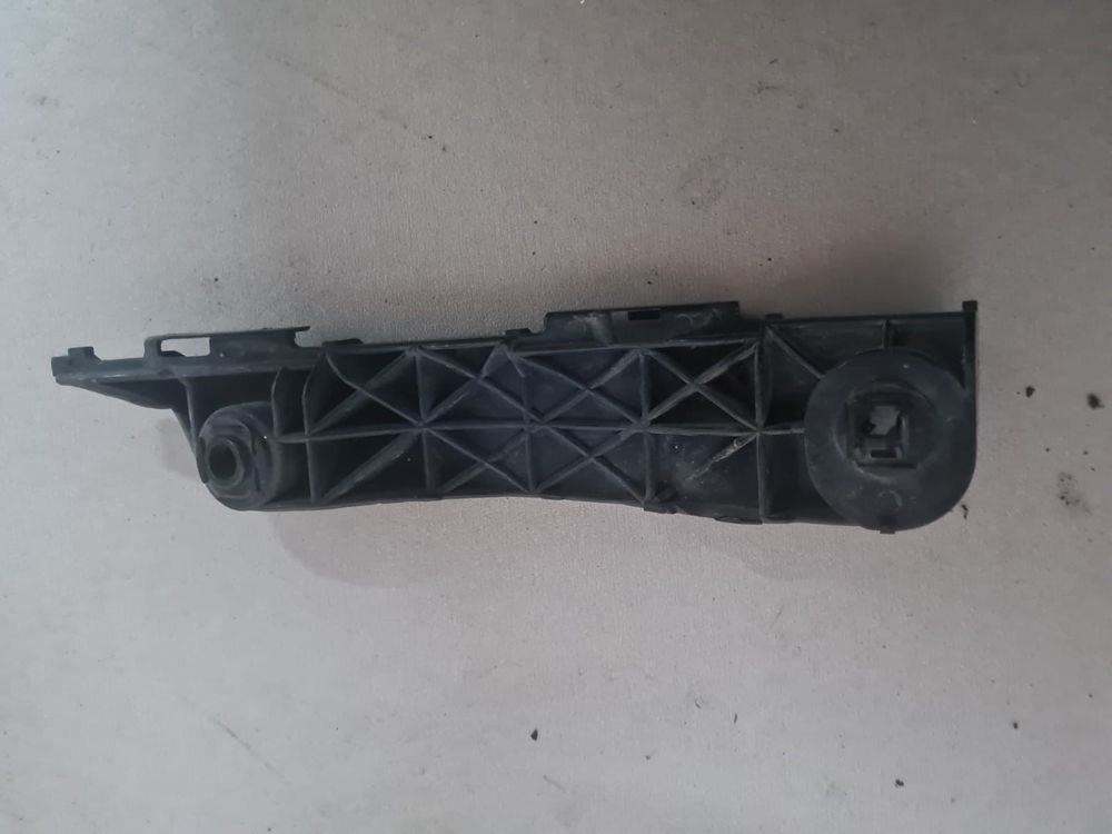 Крепление бампера TOYOTA RAV4 ACA31 Перед Прав (Контрактный) 2901100071