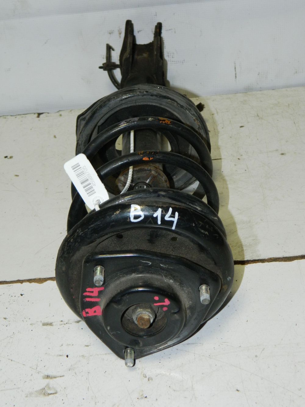 Стойка подвески NISSAN SUNNY B14 Перед Лев (Контрактный) 45989705