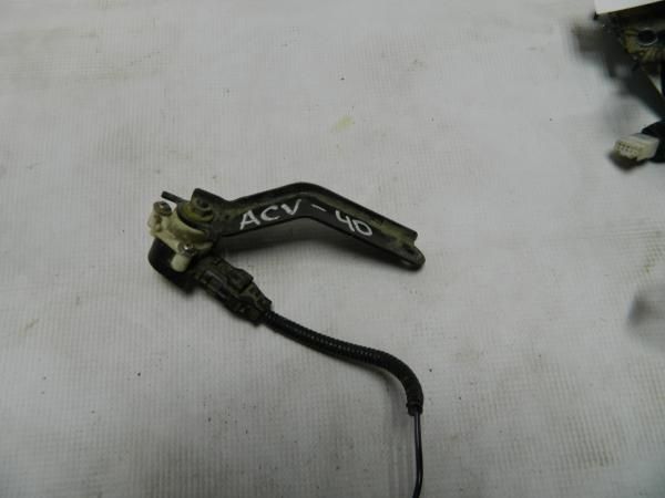 Датчик высоты дорожного просвета TOYOTA CAMRY ACV40 (Контрактный)