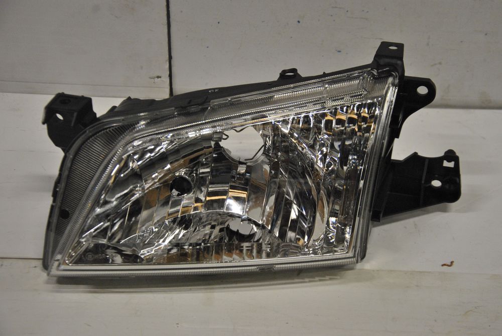 Фара MAZDA DEMIO DW3W D267510L0C