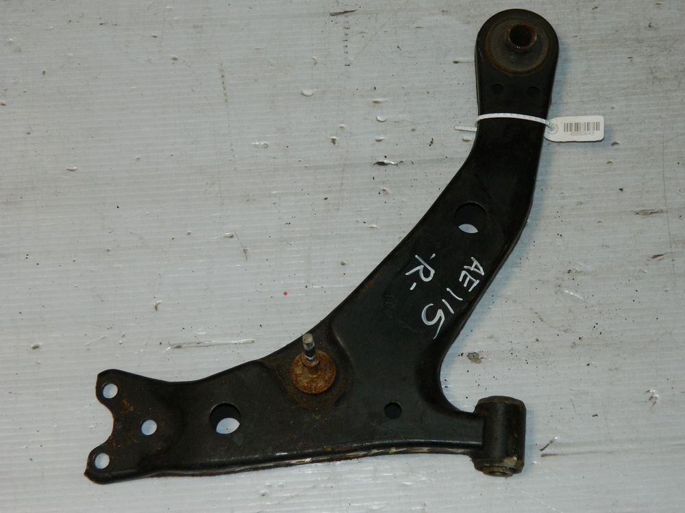 Рычаг подвески TOYOTA SPRINTER CARIB AE115 Перед Прав (Контрактный) 45993643