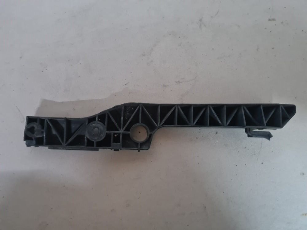 Крепление бампера TOYOTA IPSUM ACM21 Перед Прав (Контрактный) 3339200004