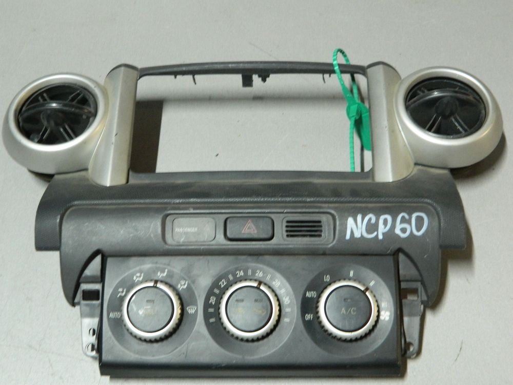 Блок управления климат-контролем TOYOTA IST NCP61 (Контрактный) 81540561