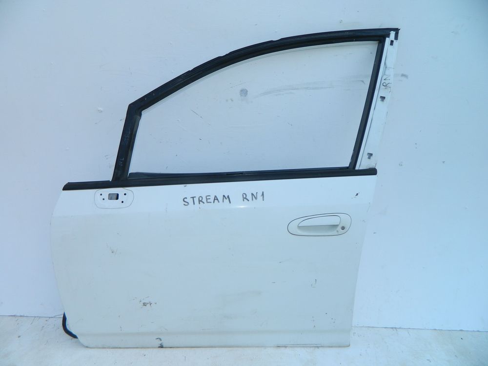 Дверь HONDA STREAM RN1 Перед Лев (Контрактный) 46098249