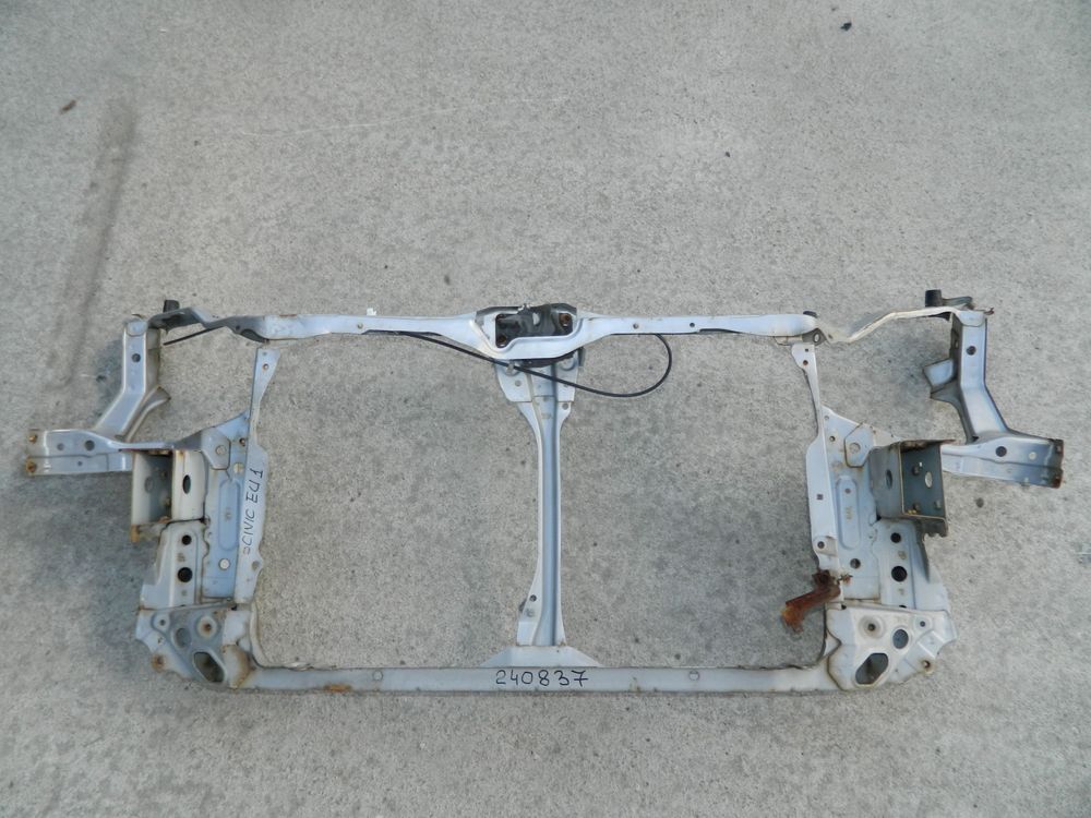 Рамка радиатора HONDA CIVIC EU1 (Контрактный) 40951759