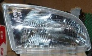 Фара TYC TG2121169RLDE TOYOTA STARLET 96- R