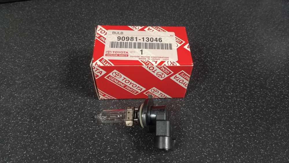 Лампа галогеновая TOYOTA 9098113046 HB3 12V 60W