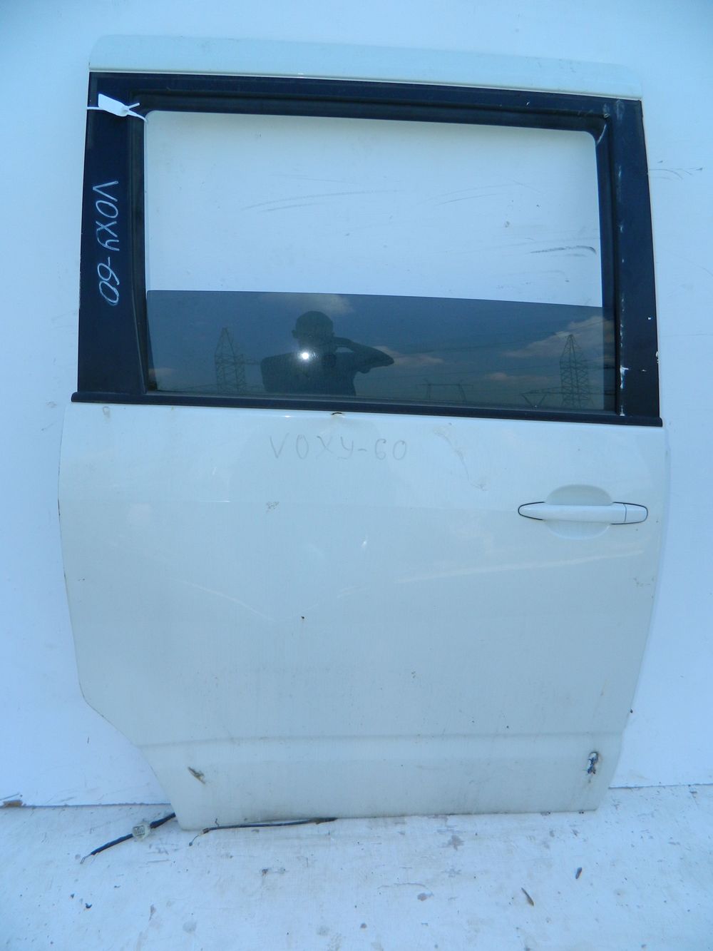 Дверь TOYOTA VOXY AZR60 Зад Прав (Контрактный) 46098228