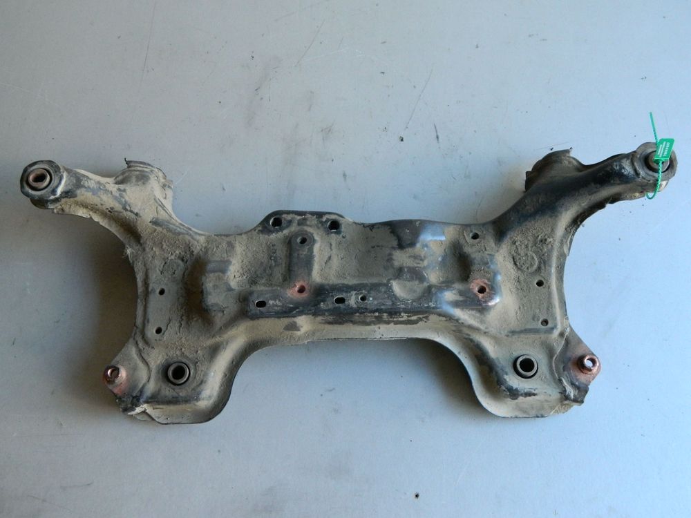 Подрамник TOYOTA AVENSIS AT220 Перед (Б/У) 79586997