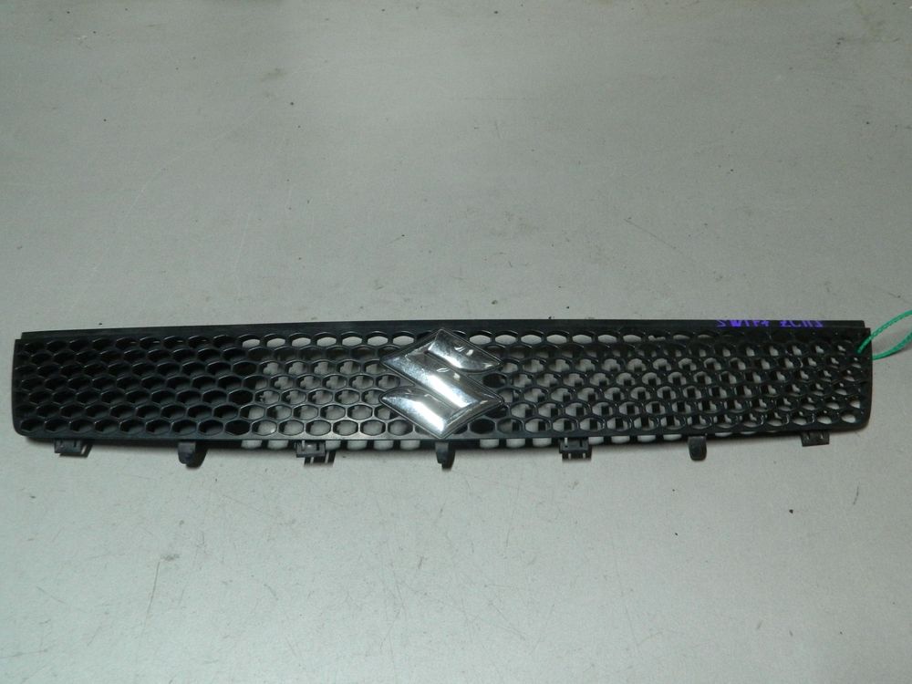 Решетка радиатора SUZUKI SWIFT ZC11S (Контрактный) 81540865
