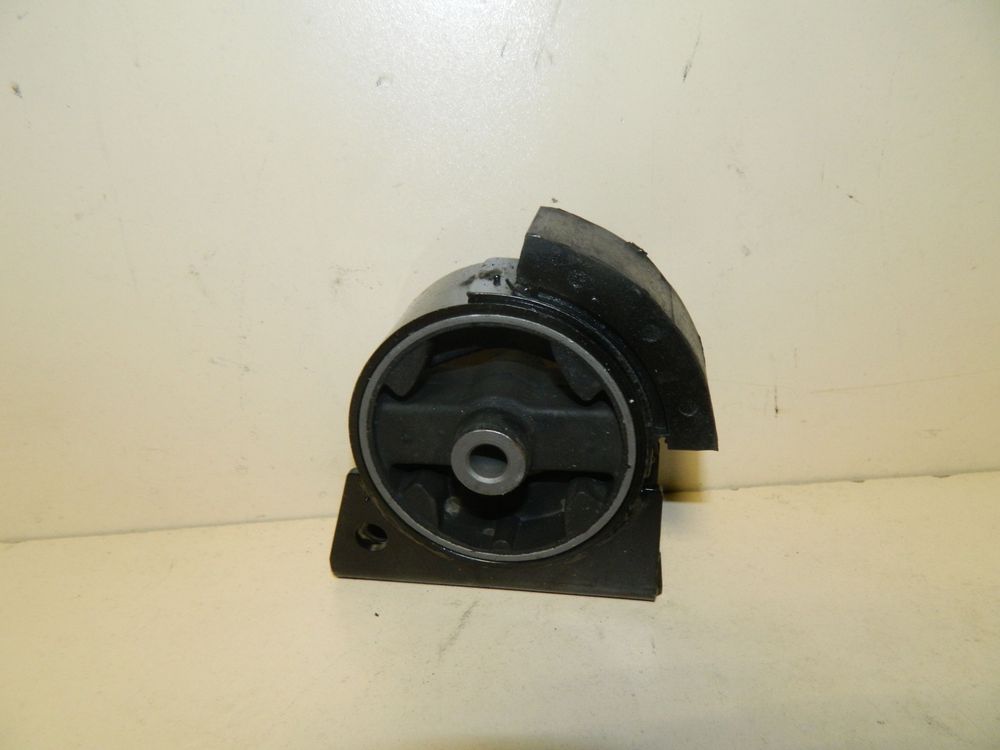 Подушка двигателя GENERAL PARTS 1236111160 COROLLA EE100