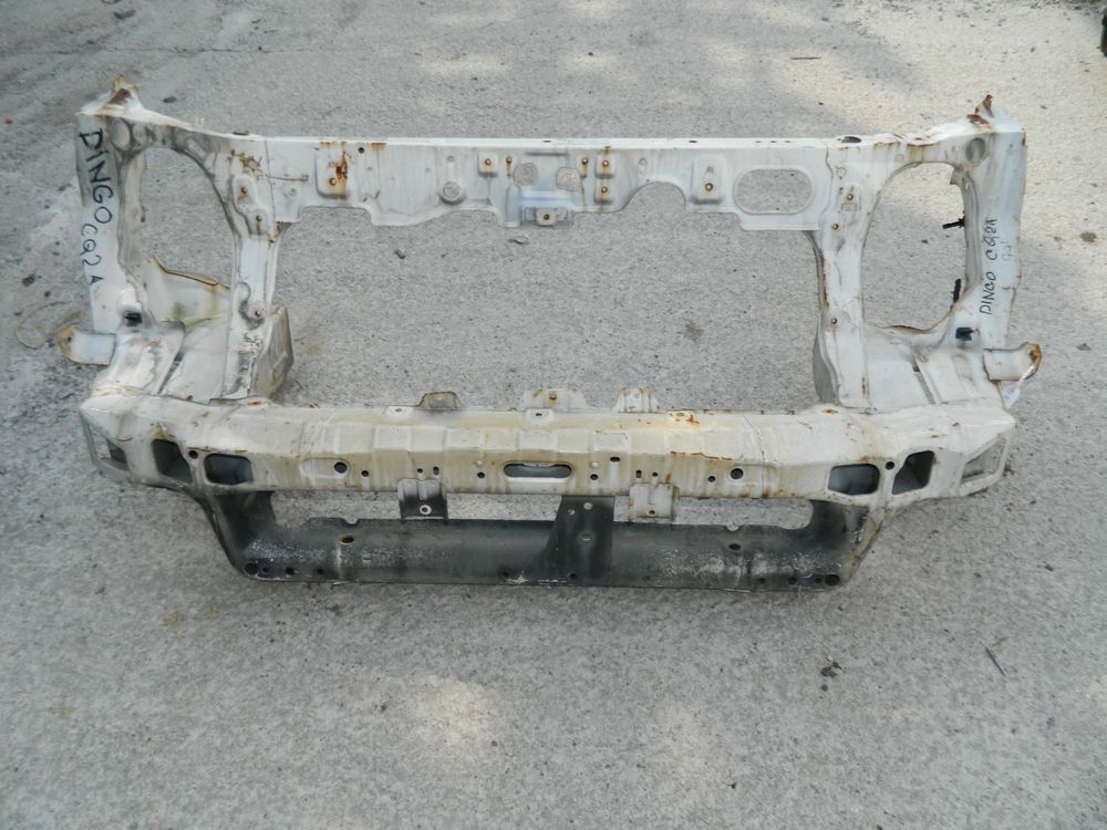Рамка радиатора MITSUBISHI DINGO CQ2A (Контрактный) 35015228