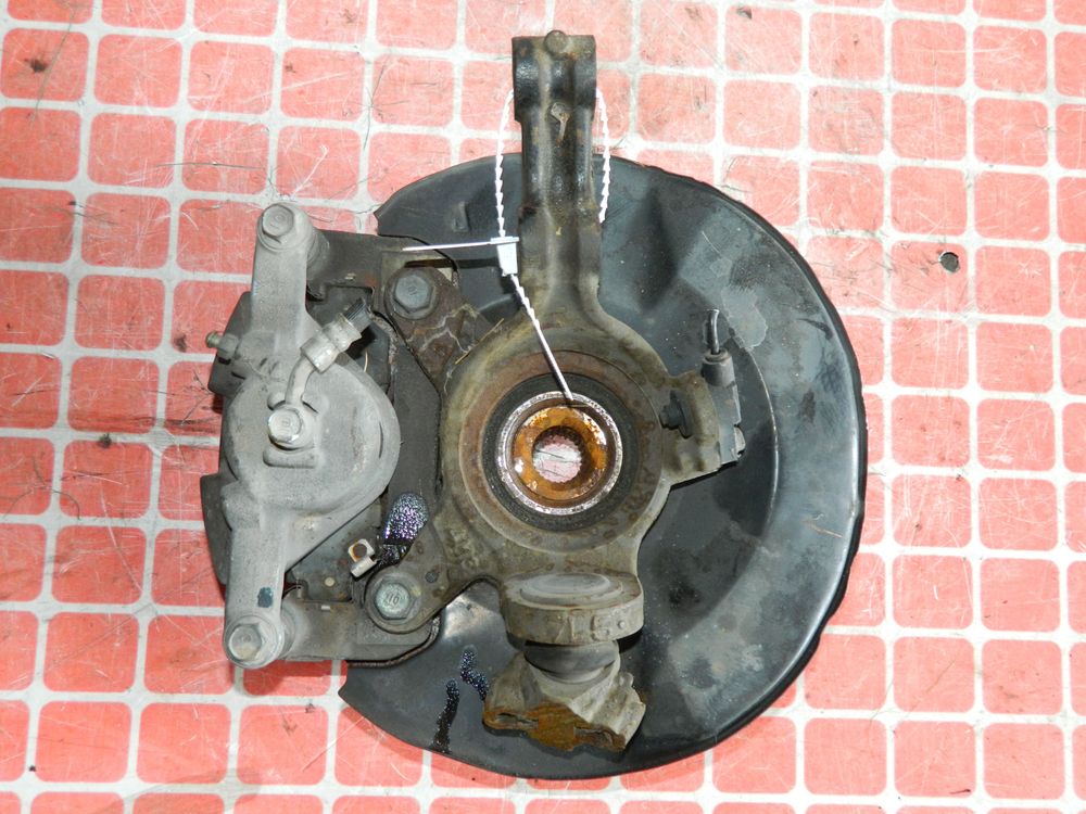 Ступица HONDA STREAM RN3 Перед Лев (Контрактный) 45984711