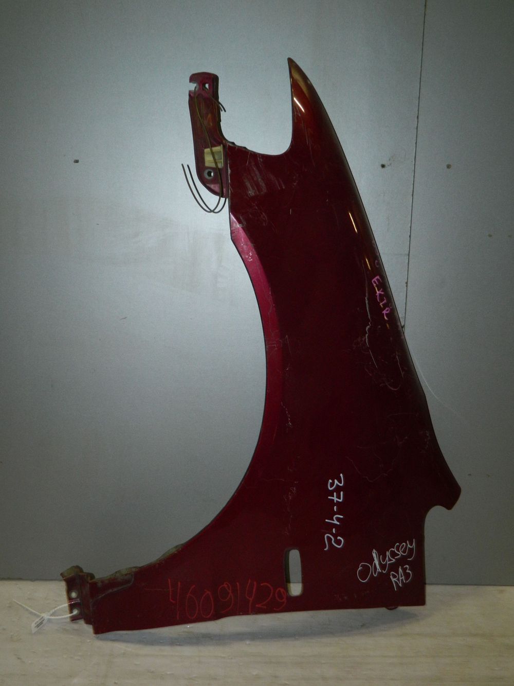 Крыло HONDA ODYSSEY RA3 Перед Лев (Контрактный) 46091429