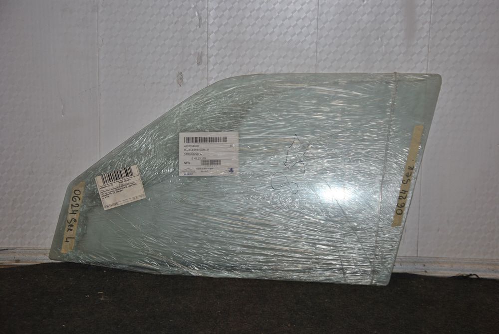 Стекло двери SECURIT 5328LGSS4FD MERCEDES E-class Перед Лев