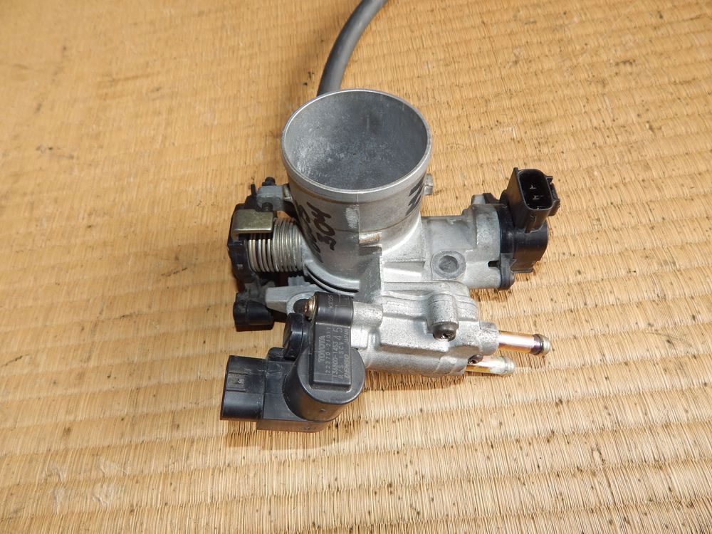 Заслонка дроссельная TOYOTA PLATZ NCP12 (Контрактный) 28603304