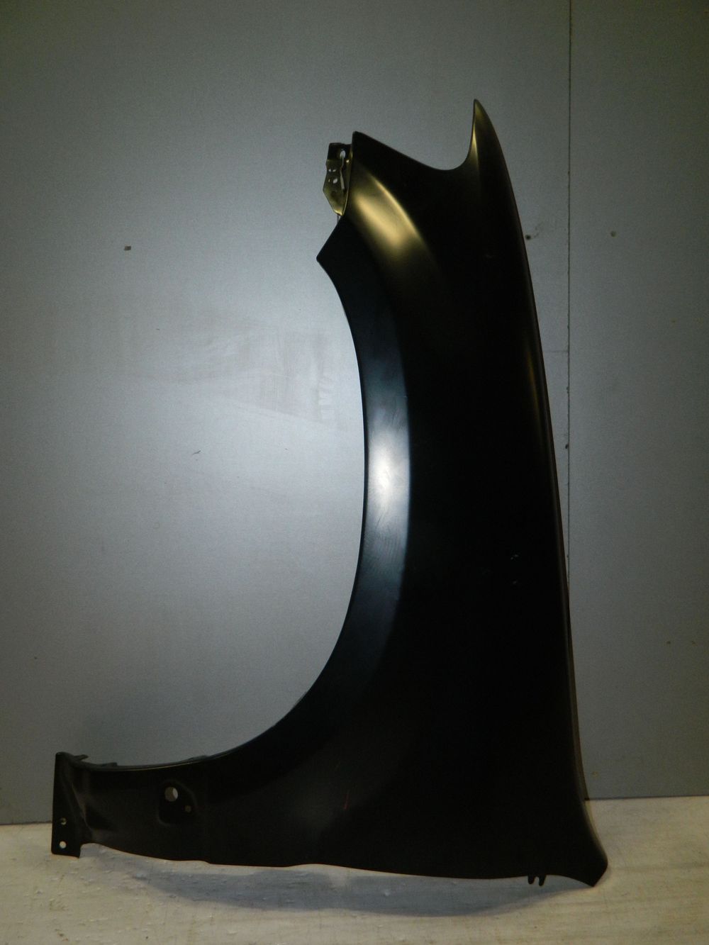 Крыло API FD51101601L00 FORD ESCAPE EPFWF Перед Лев