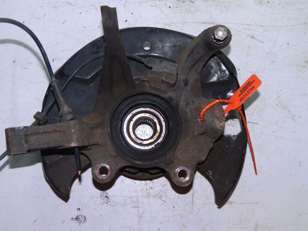 Ступица NISSAN CEFIRO A32 Перед Прав (Контрактный) 65243798