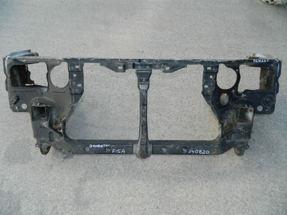 Рамка радиатора MITSUBISHI DIAMANTE F15A (Контрактный) 240820