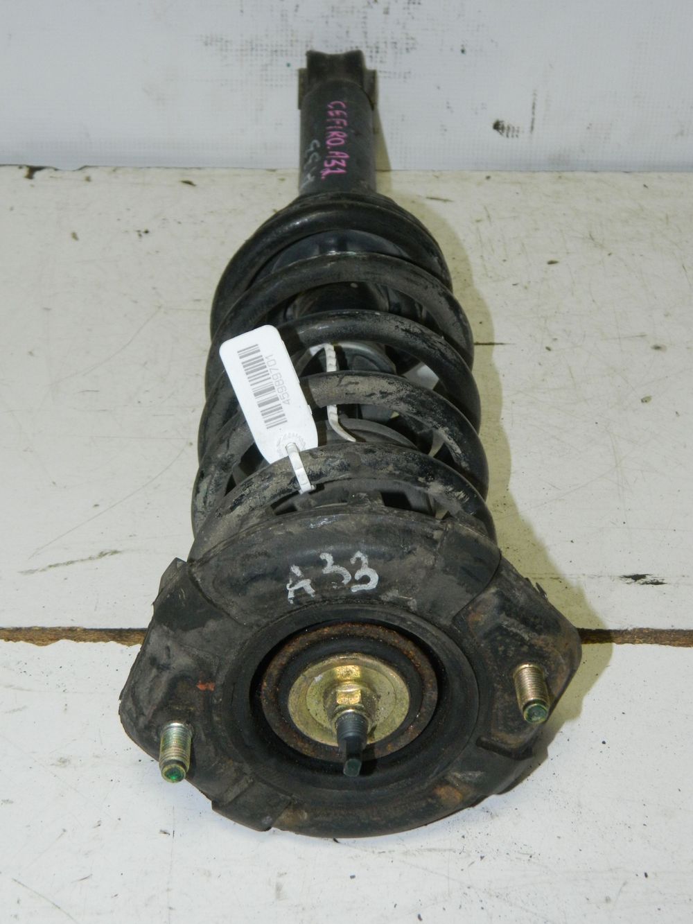 Стойка подвески NISSAN CEFIRO A33 Зад (Кoнтрактный) 45989701