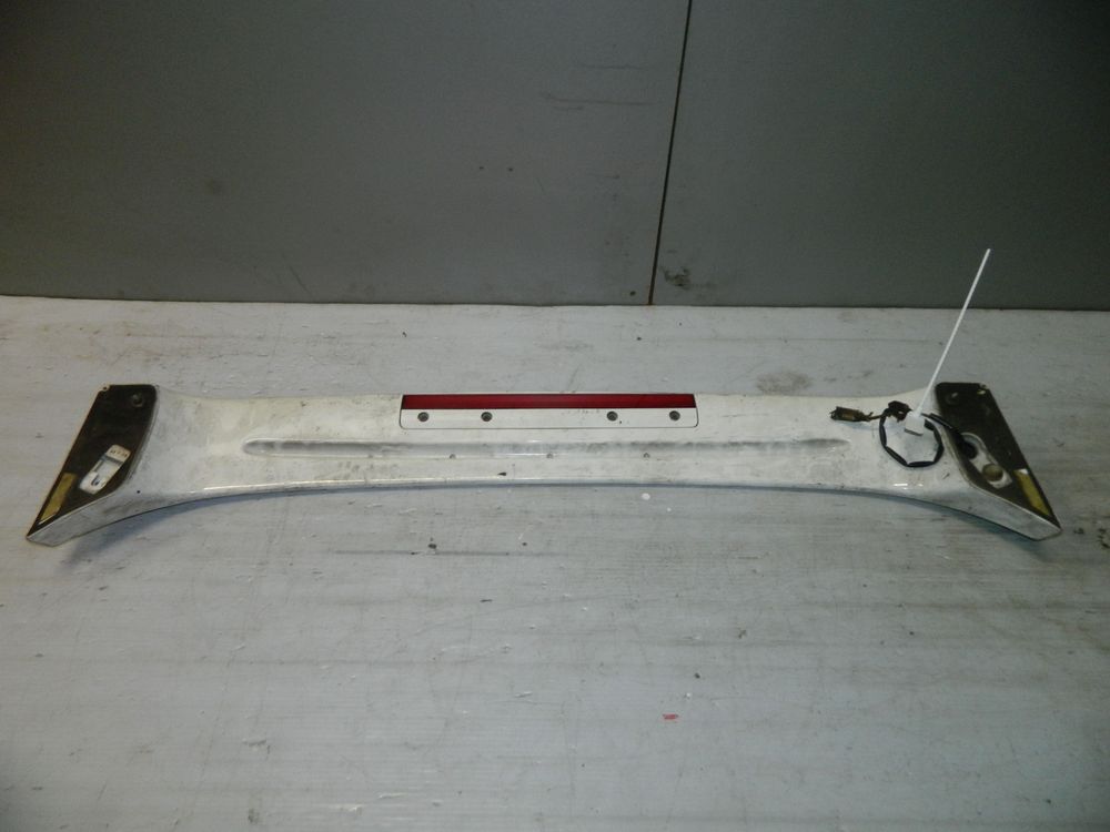 Спойлер NISSAN SKYLINE HR33 Зад (Контрактный) 46098624
