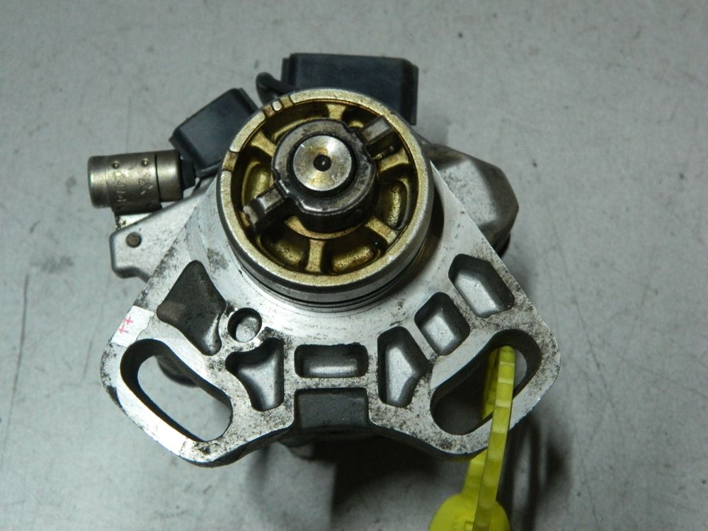 Трамблер MAZDA B3 (Контрактный) 79780083