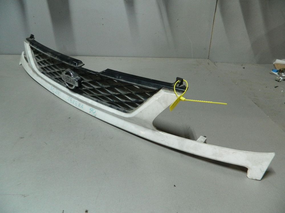 Решетка радиатора NISSAN SERENA PC24 (Контрактный) 79773265