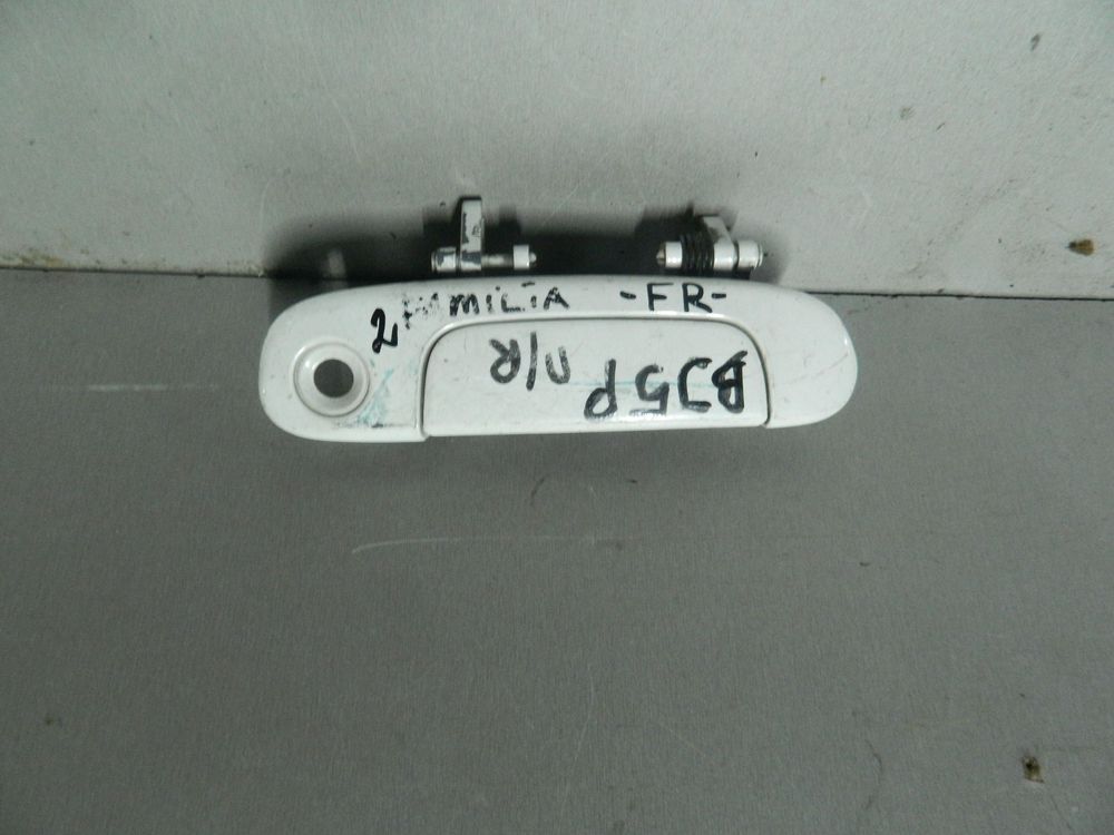 Ручка двери наружная MAZDA FAMILIA BJ5P Перед Прав (Контрактный) 81539955
