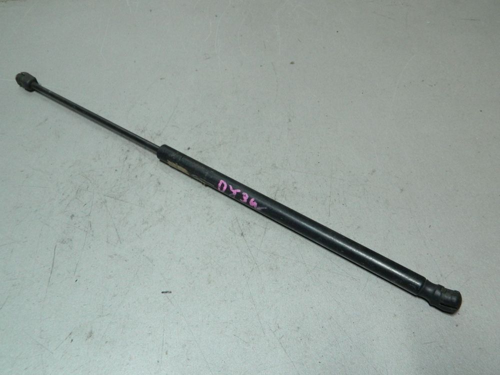 Амортизатор багажника MAZDA DEMIO DY3W (Контрактный) 81532093