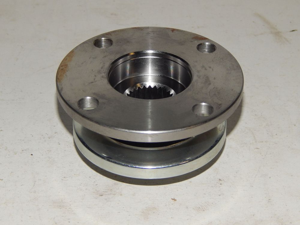 Фланец хвостовика редуктора GENERAL PARTS 4120435040 L.C 80 / LX450 / HIACE / Hilux..27T, Ø38mm Пере