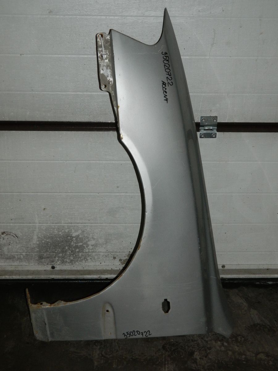 Крыло HYUNDAI ACCENT LC Перед Лев (Б/У) 35020722