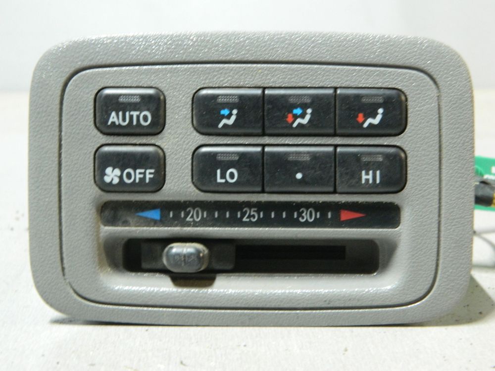Блок управления климат-контролем TOYOTA LAND CRUISER UZJ100 (Контрактный) 81540475
