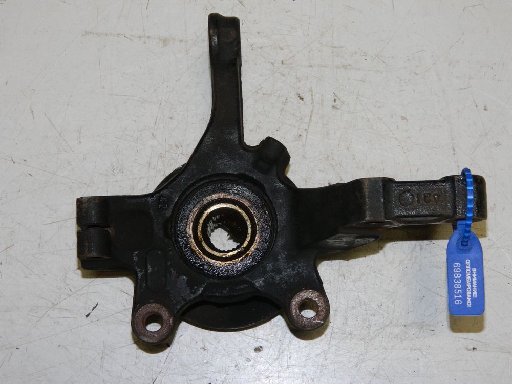 Ступица NISSAN MARCH AK12 Перед Лев (Контрактный) 69838516
