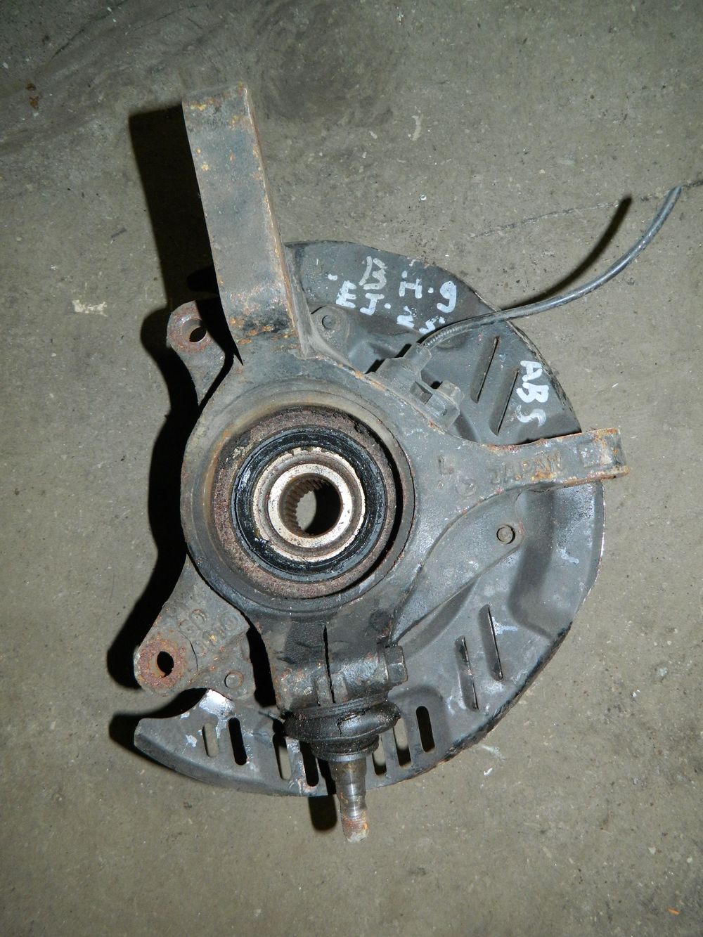 Ступица SUBARU LEGACY BH5 Перед Лев (Контрактный) 79586773